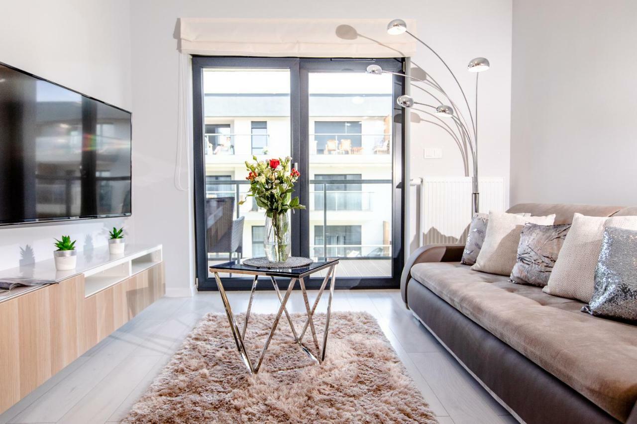 Apartament Diamentowy Gardenia Dziwnow Z Widokiem Na Morze Epapartamenty Exterior foto